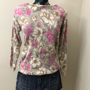 Arendine vintage flowered sweater size S